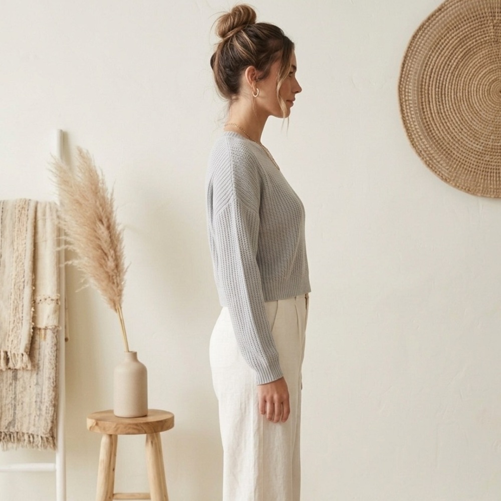 Hollister Crop Sweater Pale Blue Size Small - Picture 2 of 7